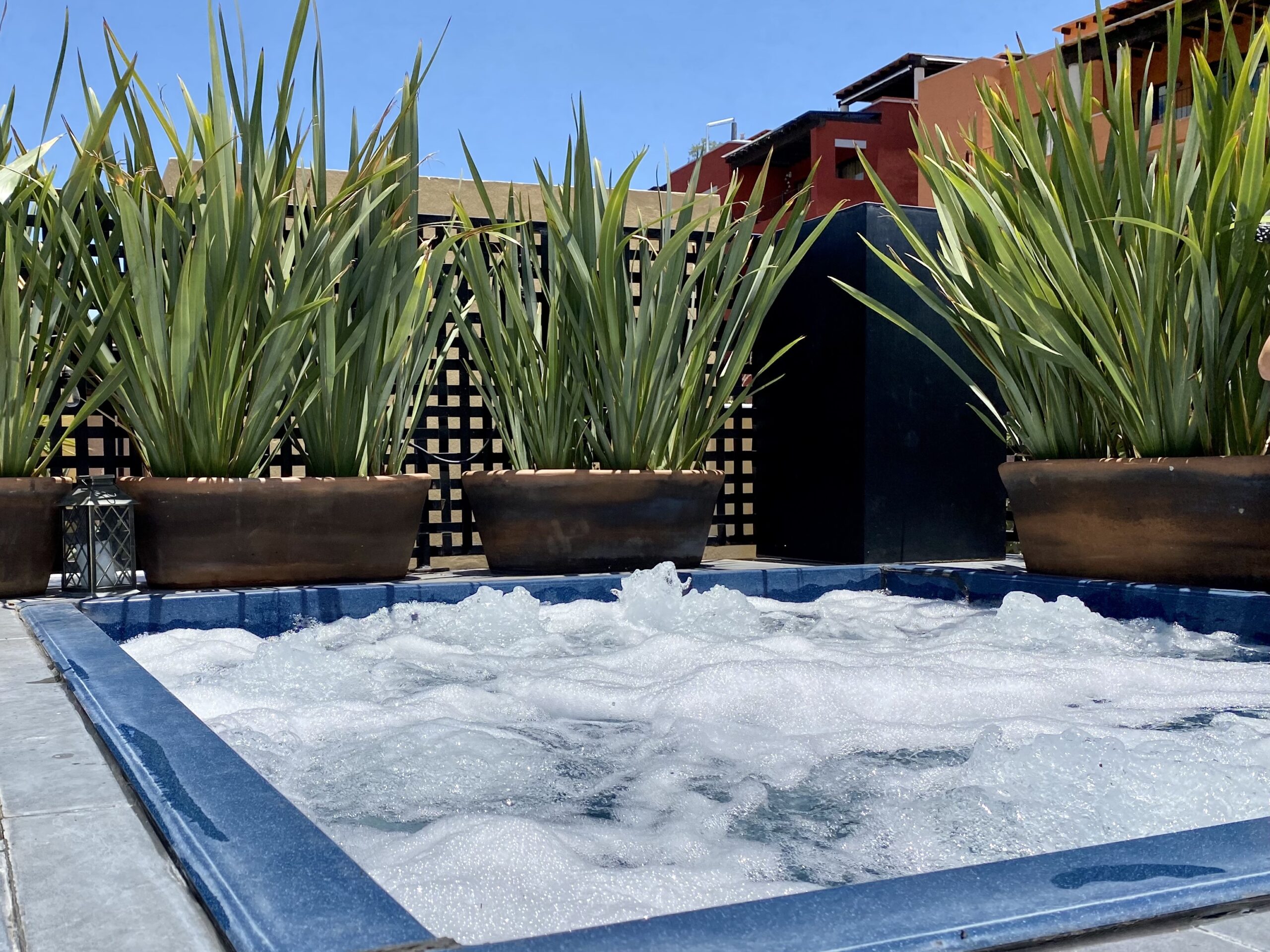 Spectacular Private Jacuzzi in Roof Top Villa with 3 Bedrooms and Security 24/7
